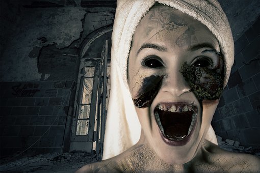 photoshop-manipulation-2123207__340.jpg